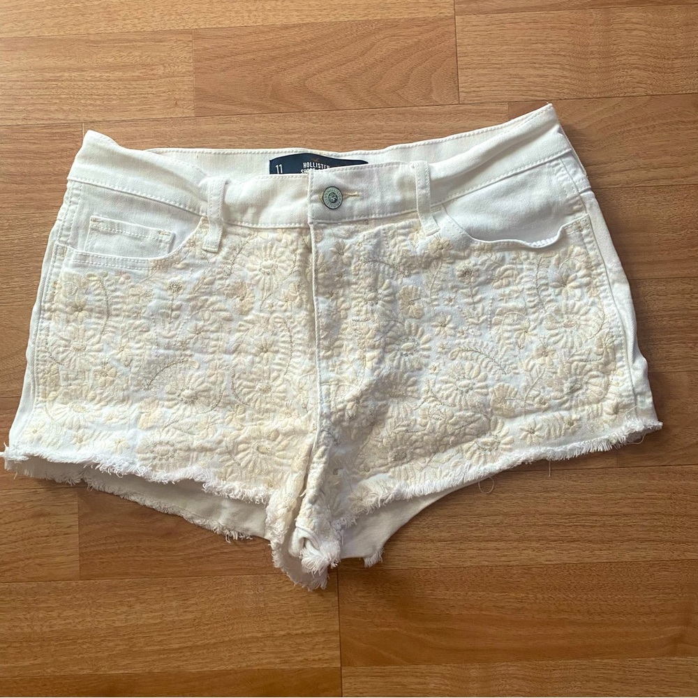Hollister Hi Rise White Jean Embroidered Shorts
